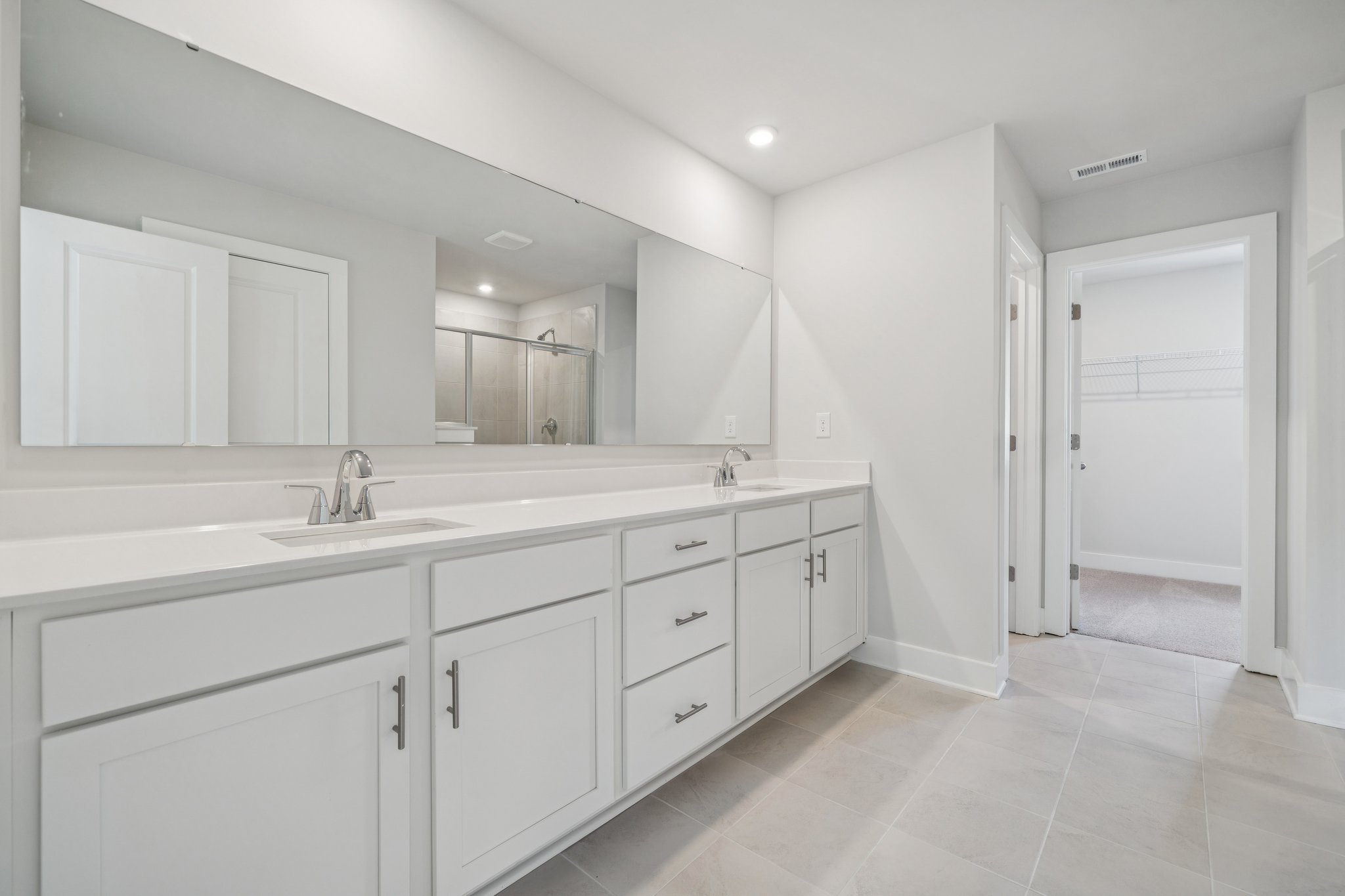 Rainier Primary Bath at Cannon Manor in Kannapolis, NC