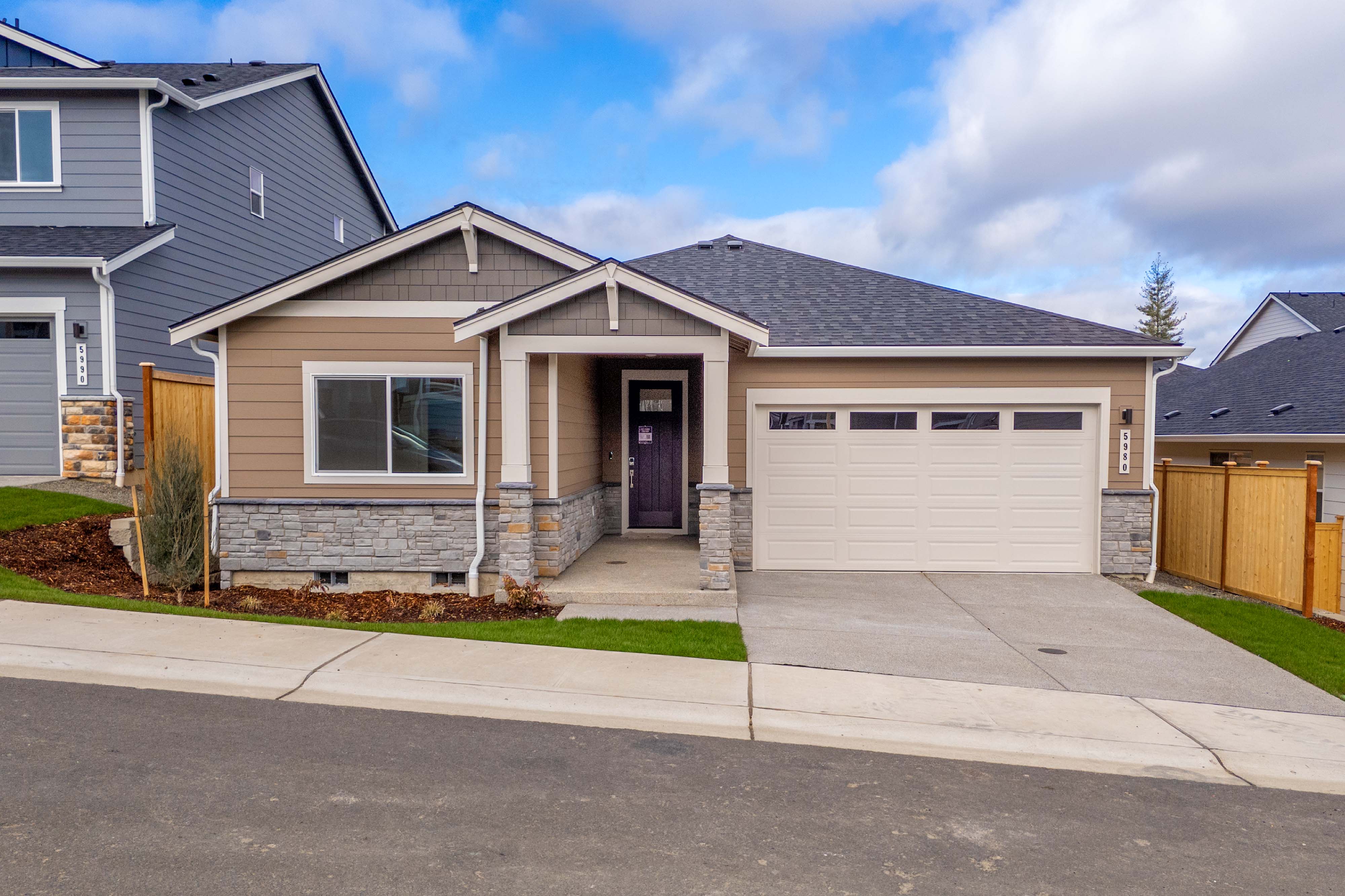 0472 4203 SW RUSTLER ST